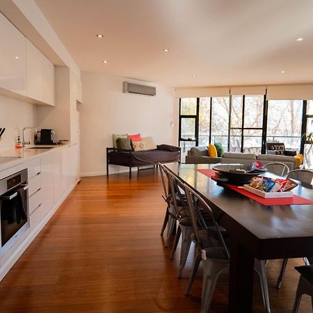 Large Executive 3 Bedroom Yarralumla Eksteriør bilde