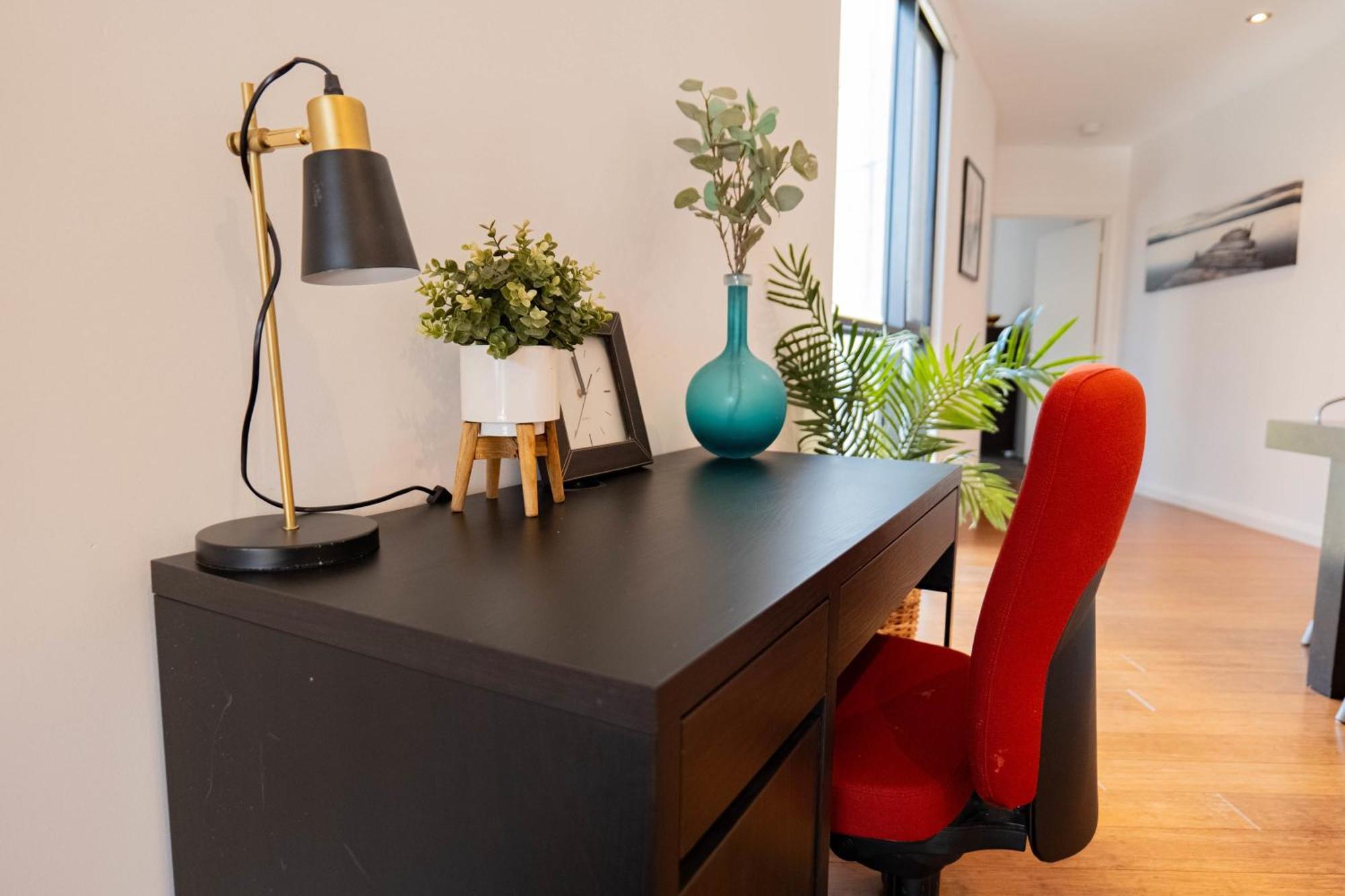Large Executive 3 Bedroom Yarralumla Eksteriør bilde