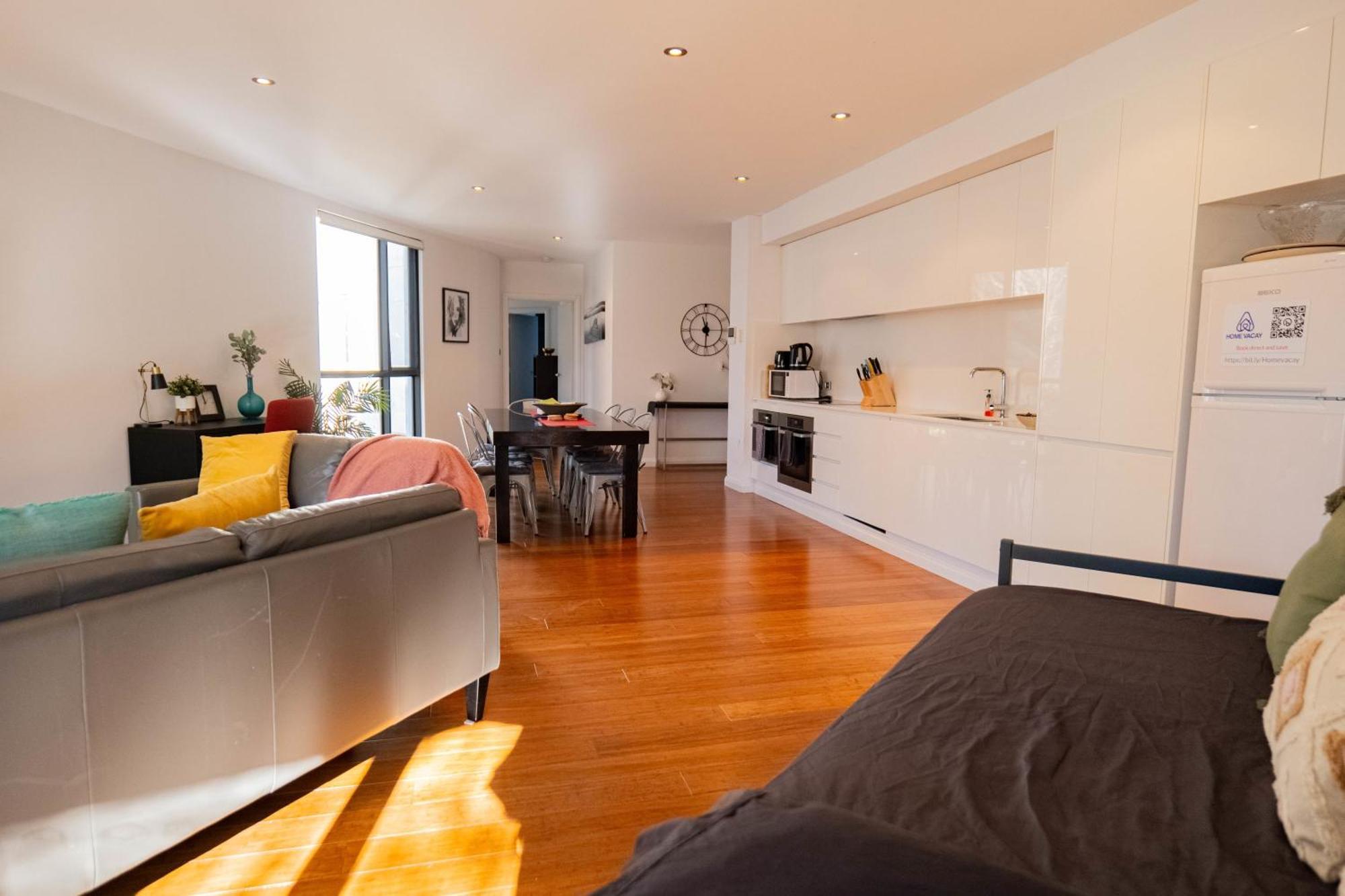 Large Executive 3 Bedroom Yarralumla Eksteriør bilde