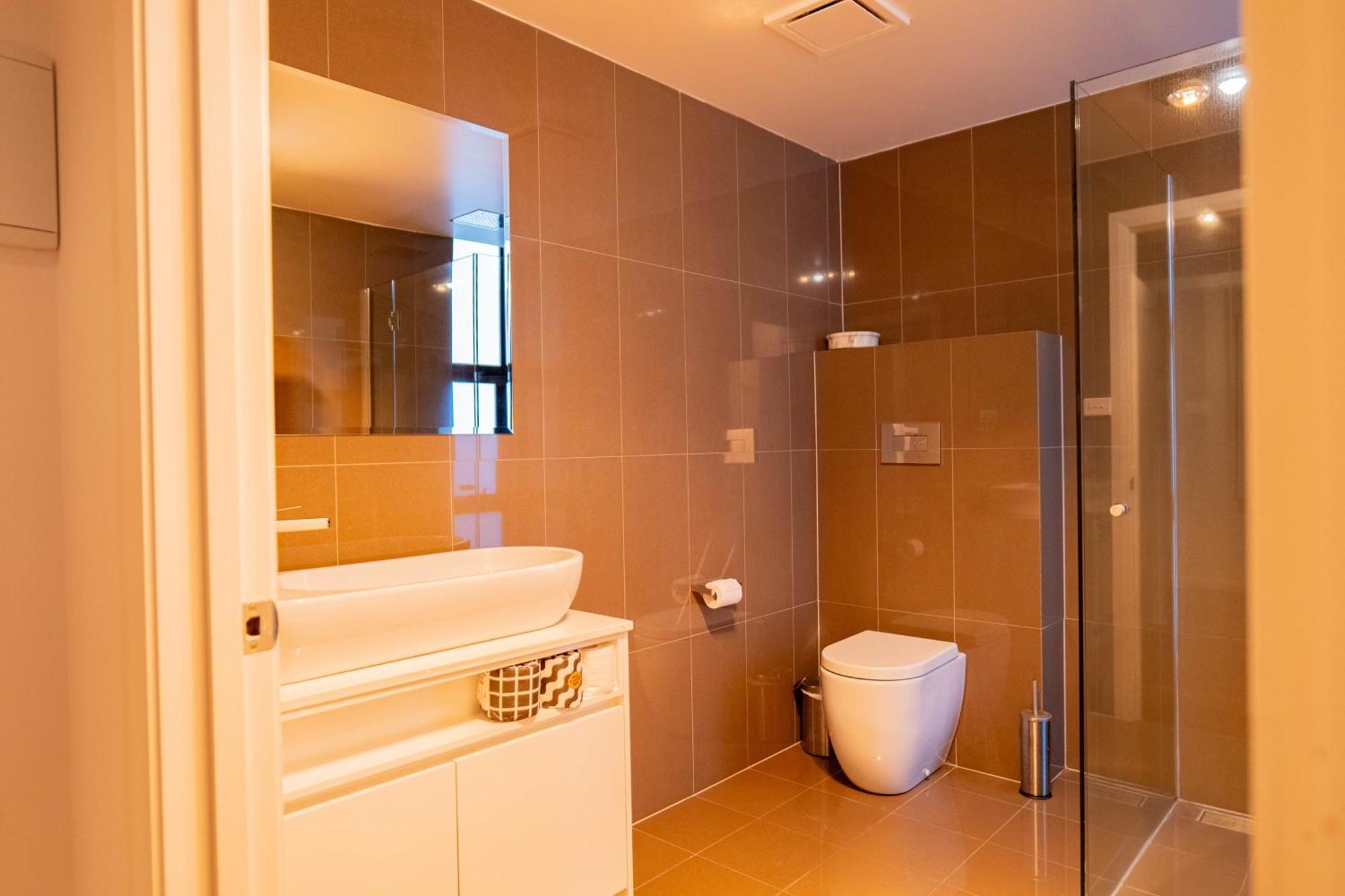 Large Executive 3 Bedroom Yarralumla Eksteriør bilde