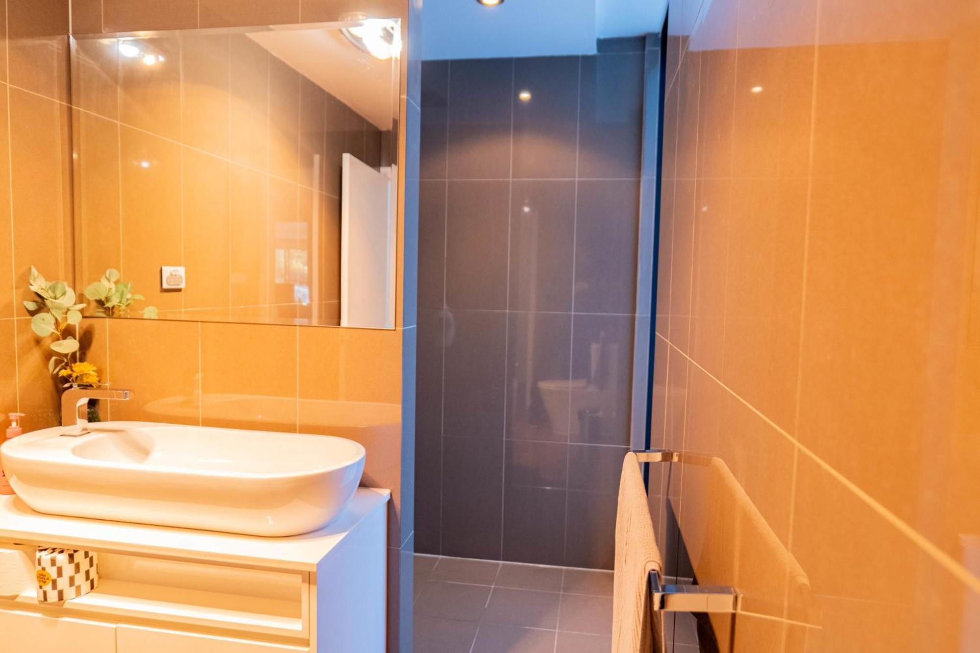 Large Executive 3 Bedroom Yarralumla Eksteriør bilde