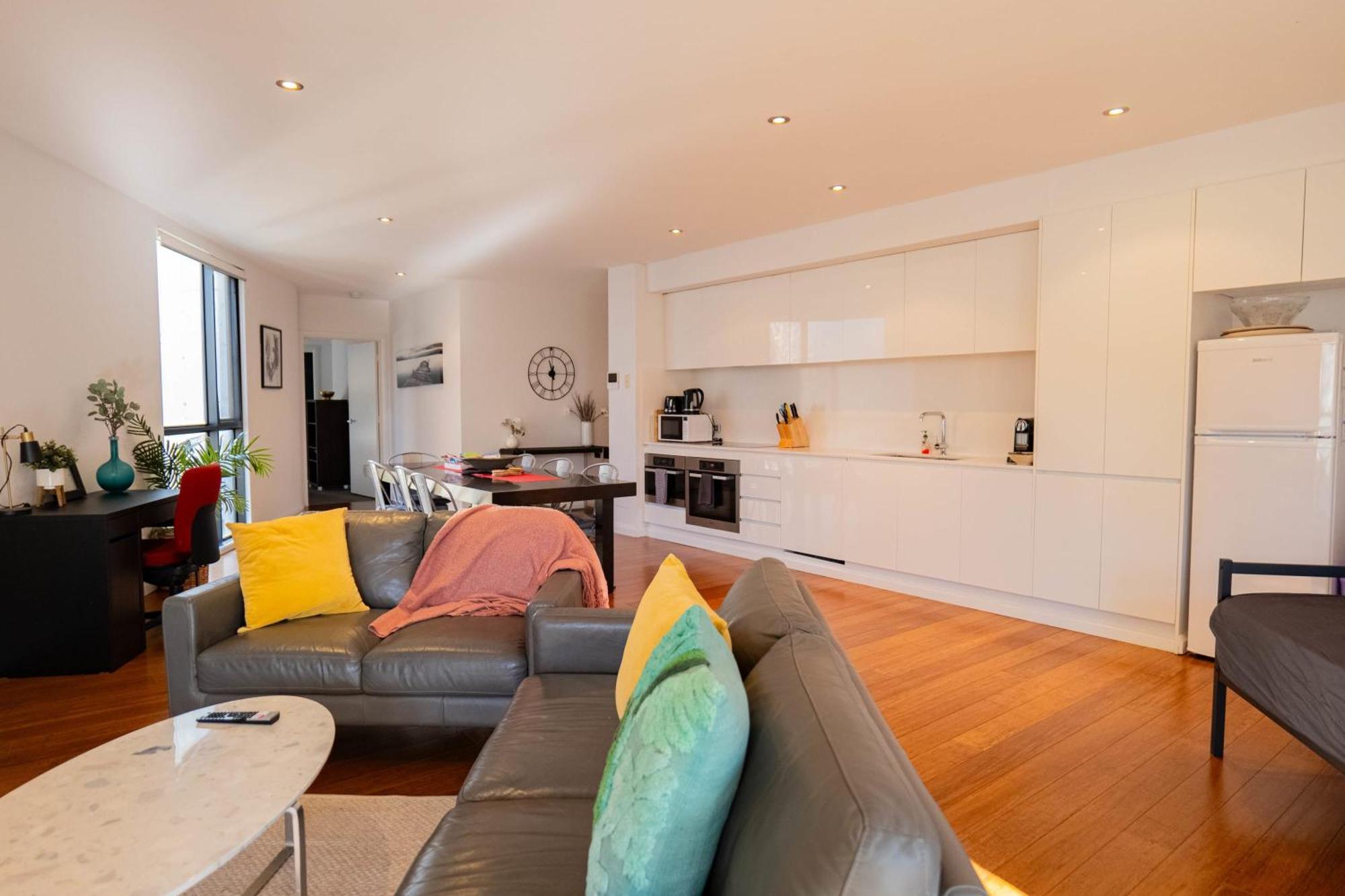 Large Executive 3 Bedroom Yarralumla Eksteriør bilde